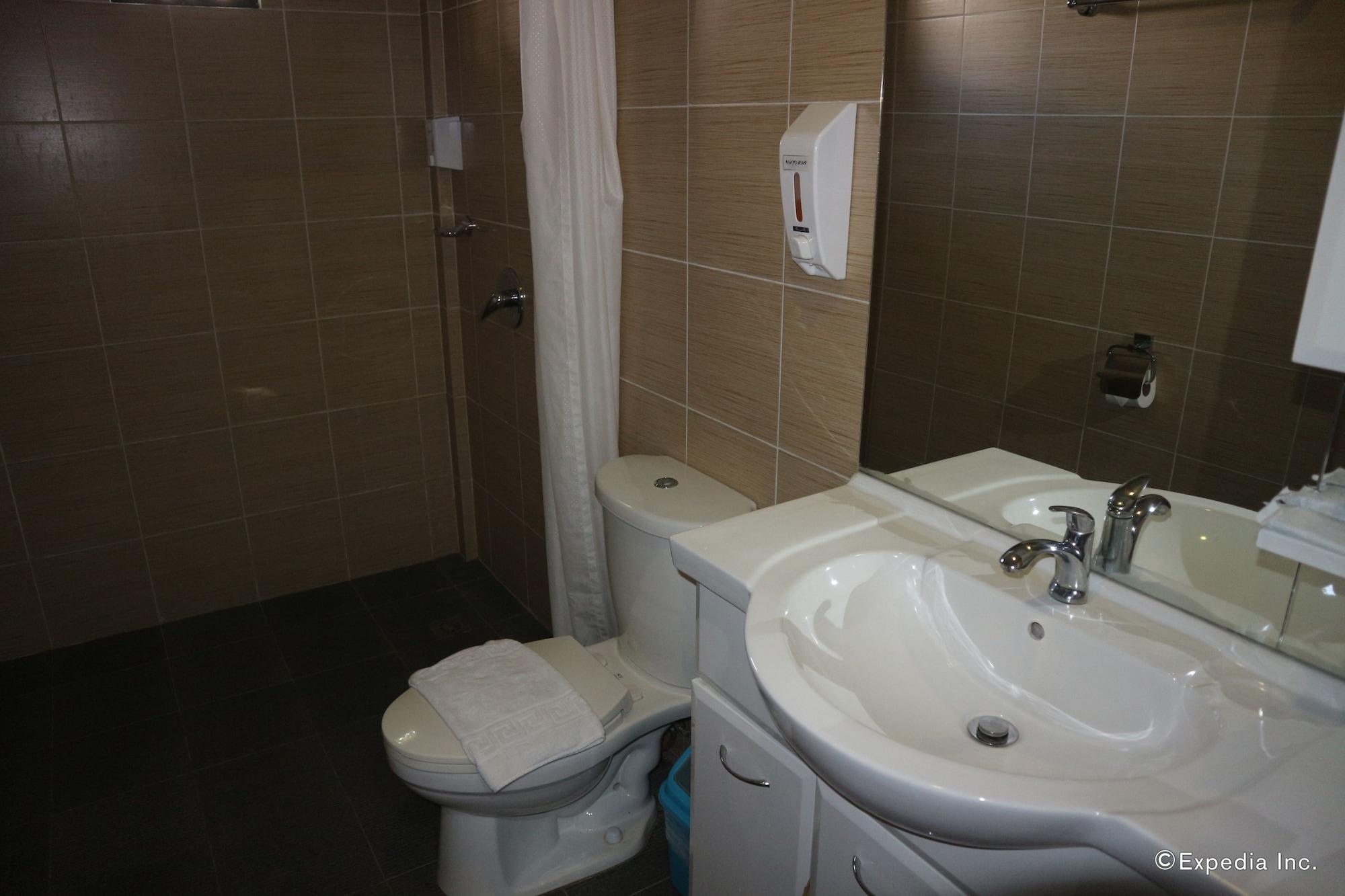 Discover Boracay Hotel 2*
