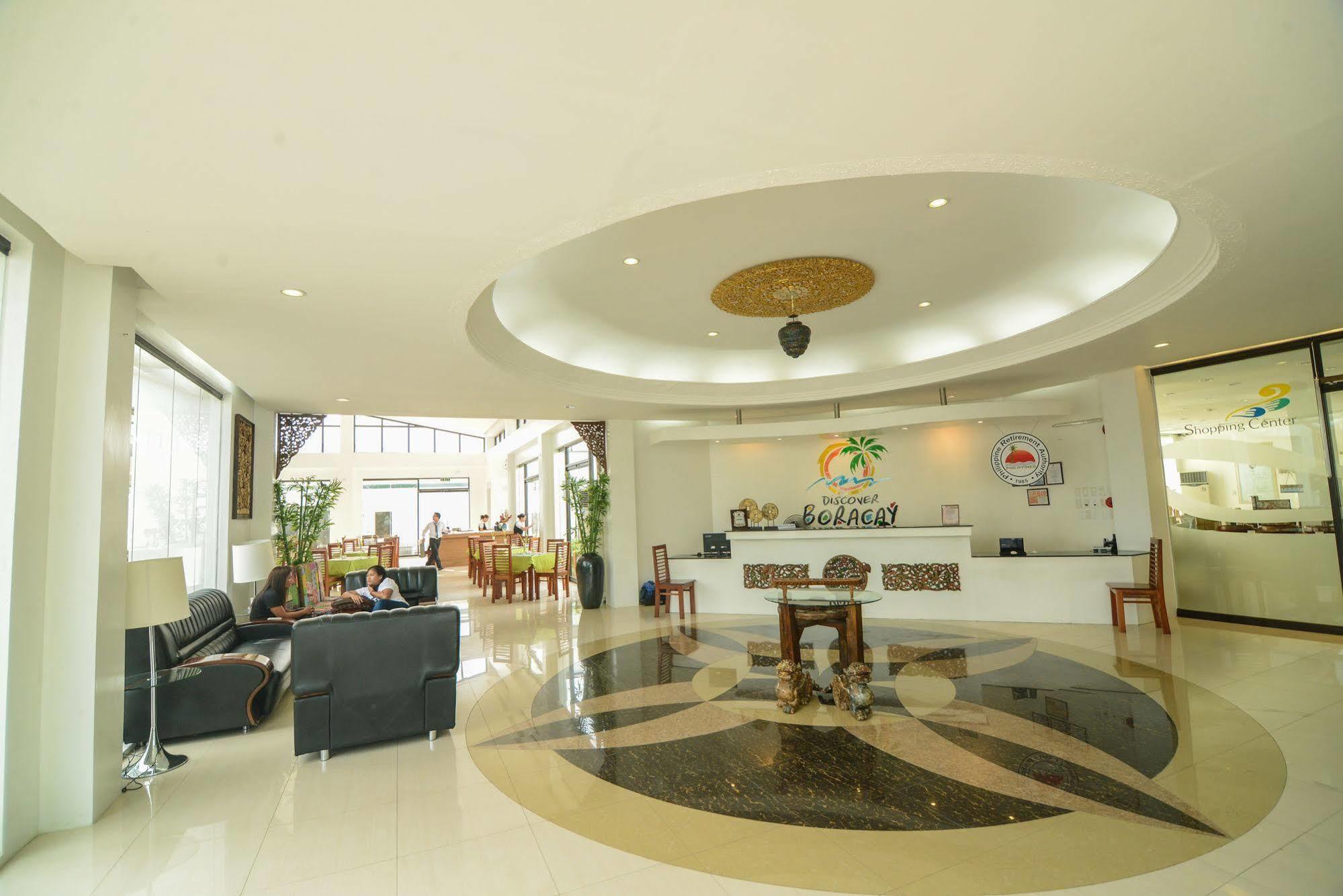 Discover Boracay 2*